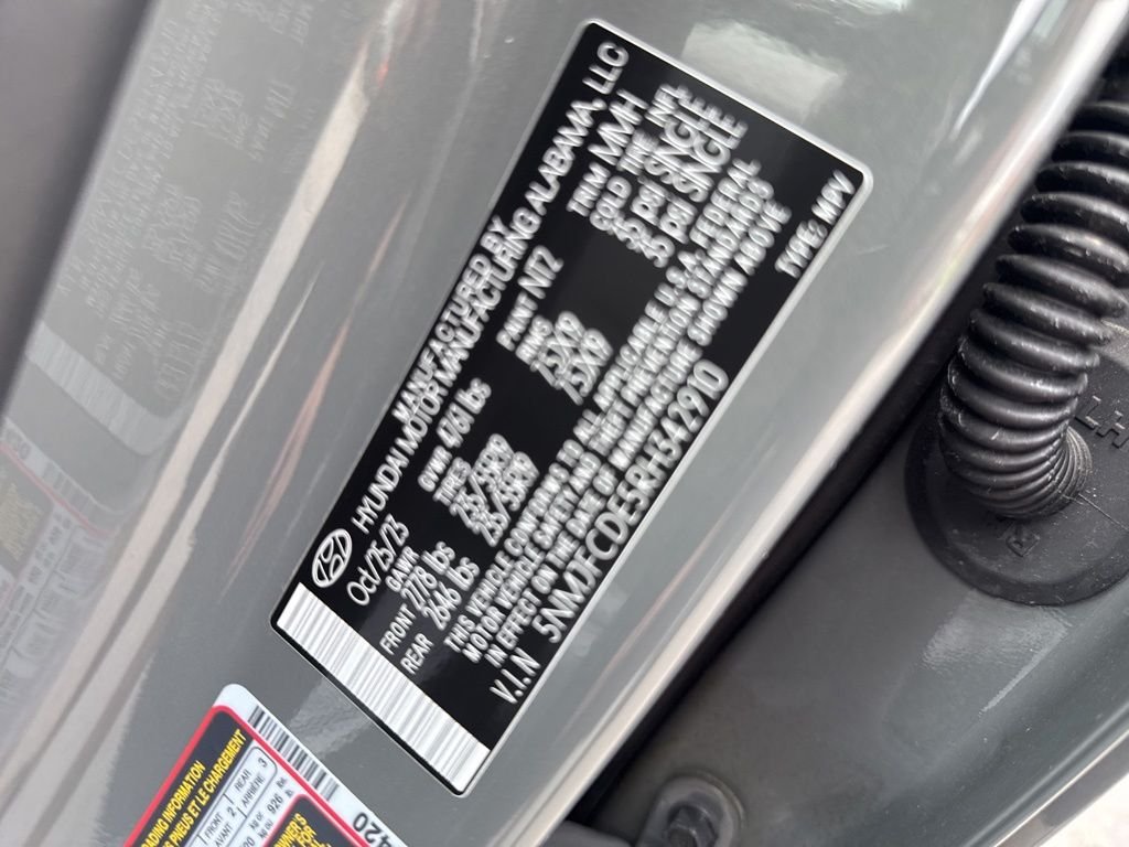 Used 2024 Gray Hyundai SEL image 10