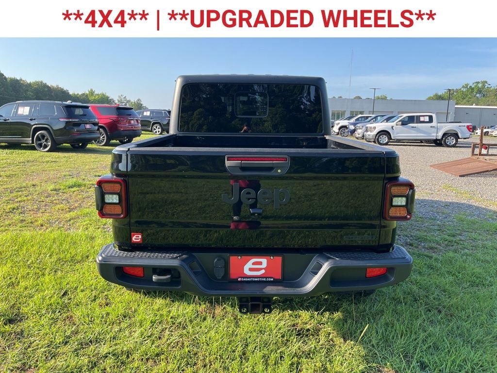 Used 2020 Black Jeep Sport image 7
