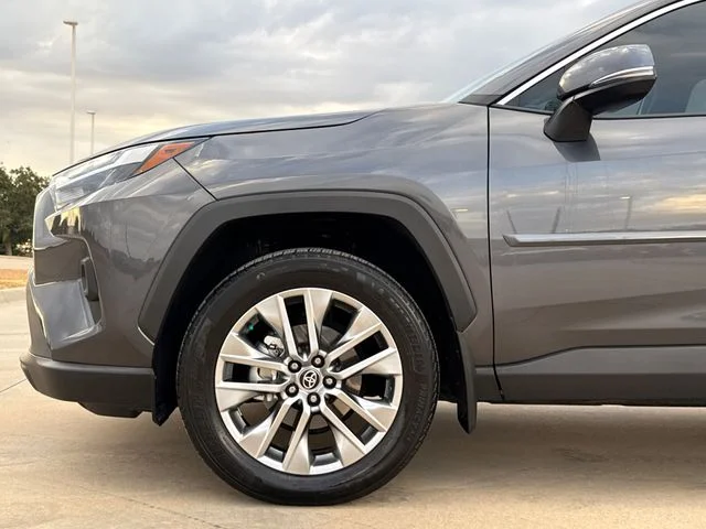 Used 2024 Gray Toyota XLE Premium image 5