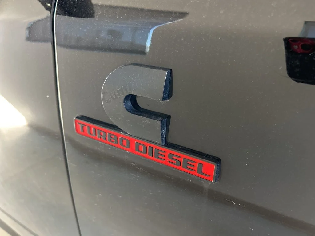 Used 2021 Diamond Black Ram Laramie image 27