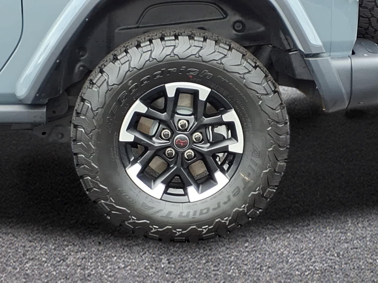 Used 2025 Anvil Clearcoat Jeep Rubicon X image 3