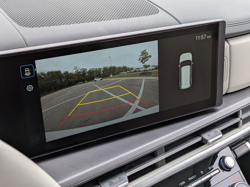 New 2026 White Hyundai SE image 19