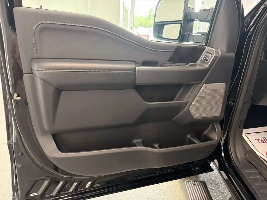 New 2027 Black Ford Lariat image 13