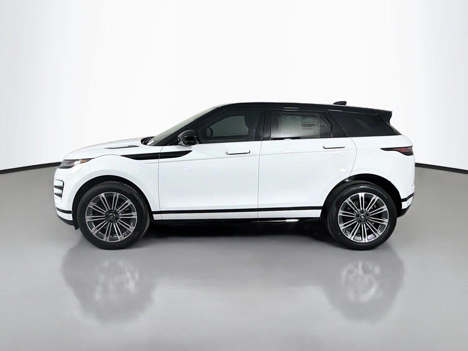 New 2026 Fuji White Land Rover Hoxton Edition image 8