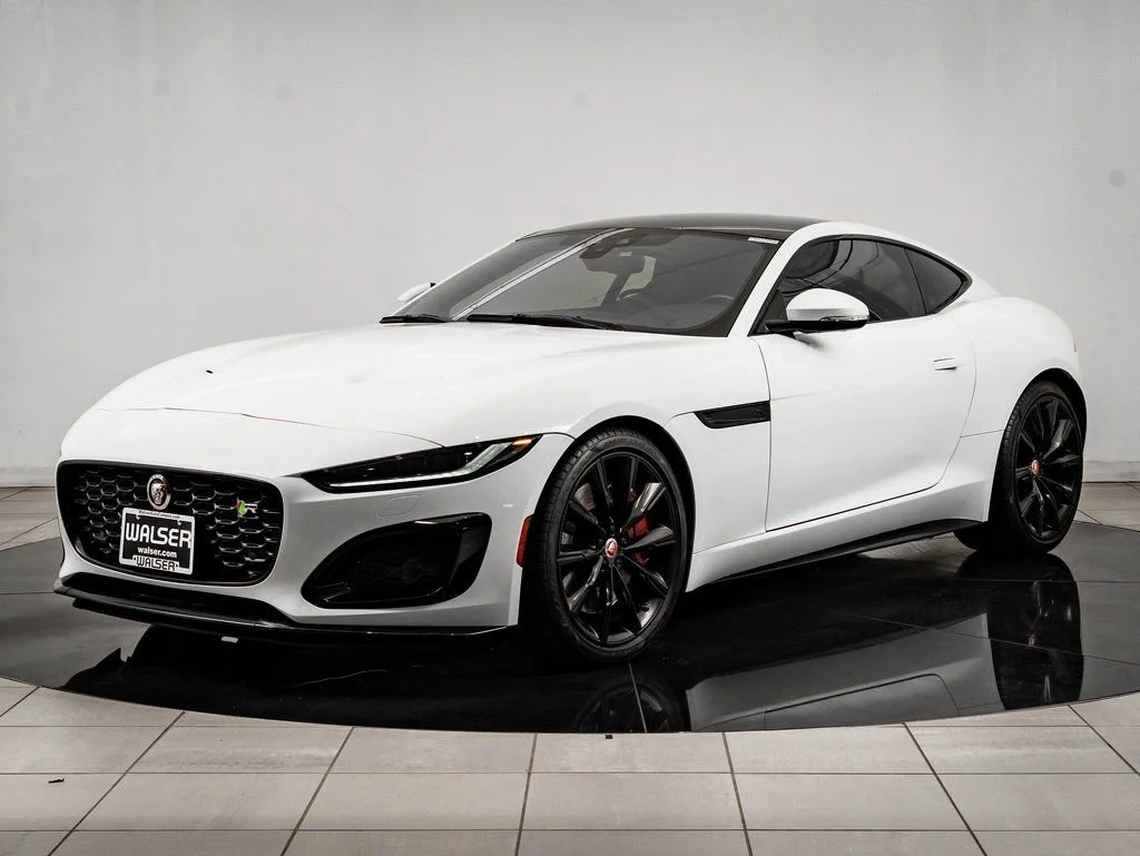 2022 Jaguar F-TYPE R Coupe's photo