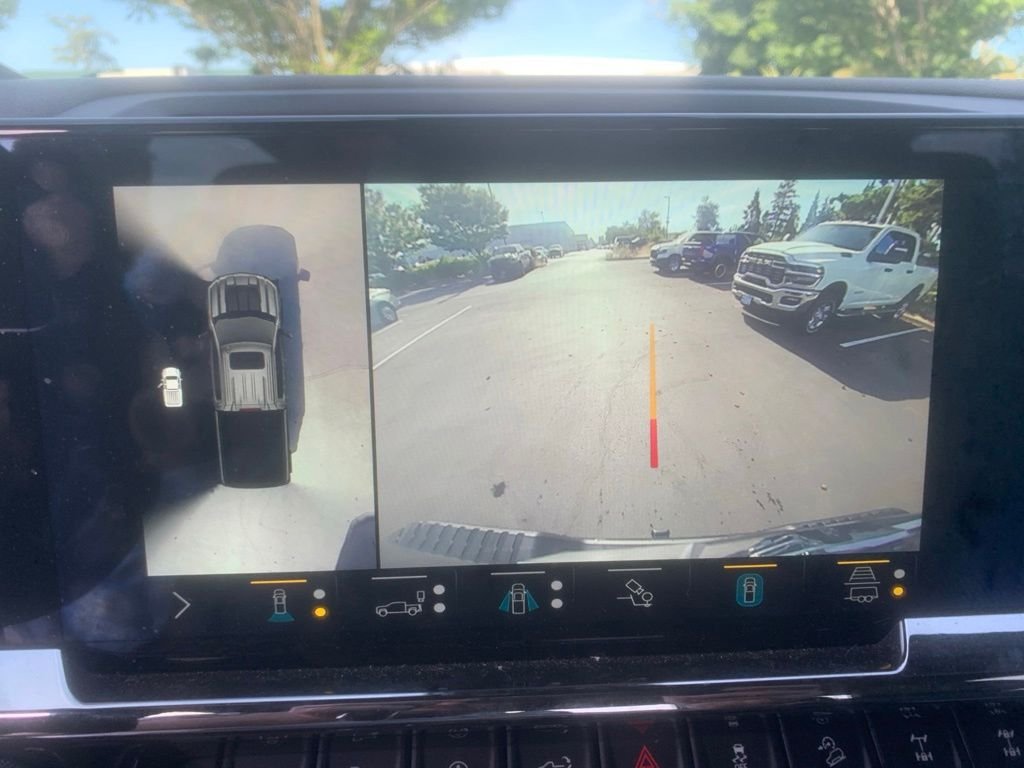 Used 2022 Black Chevrolet ZR2 image 25