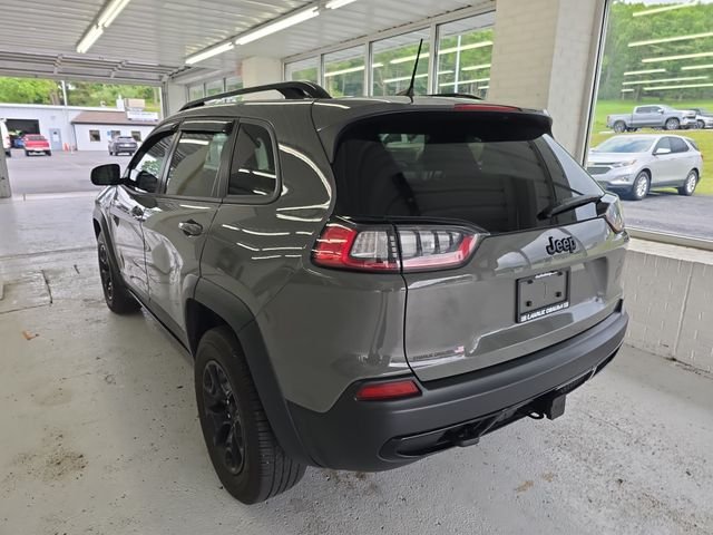 Used 2022 Gray Jeep X image 3