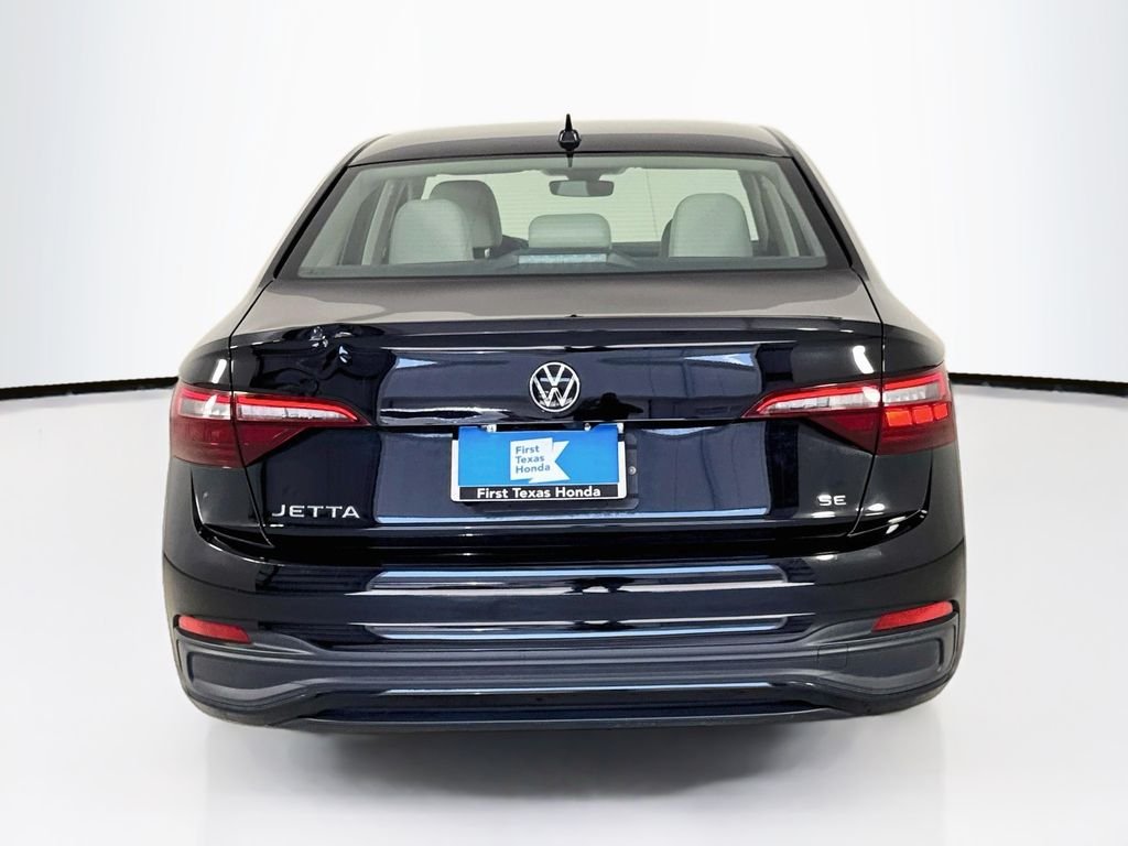 Used 2023 Deep Black Volkswagen 1.5T SE image 6