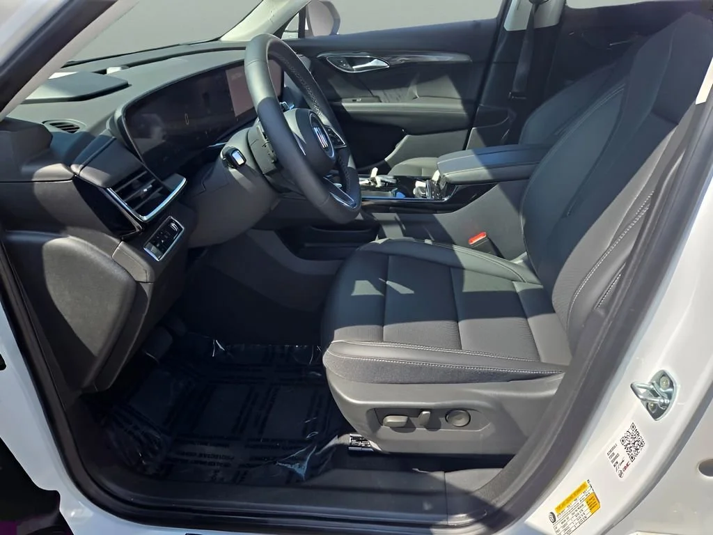 2025 Buick Envision Preferred - Photo 17