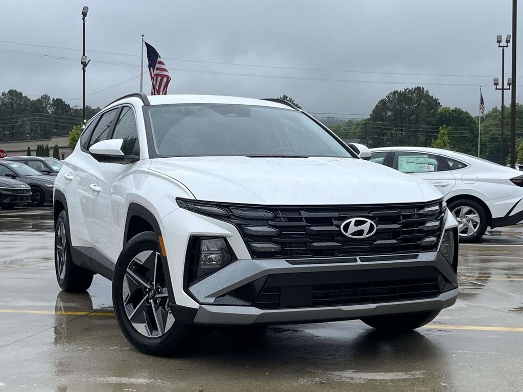 New 2026 White Hyundai SEL FWD image 1