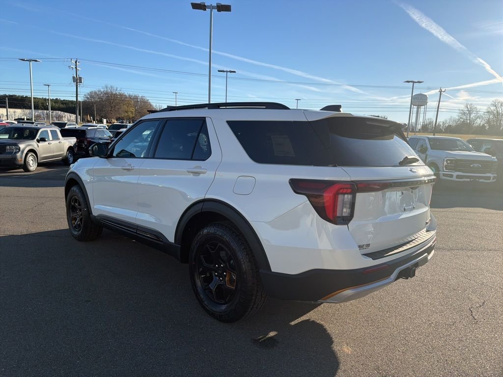 New 2026 Star White Metallic Tri-Coat Ford Tremor® image 5
