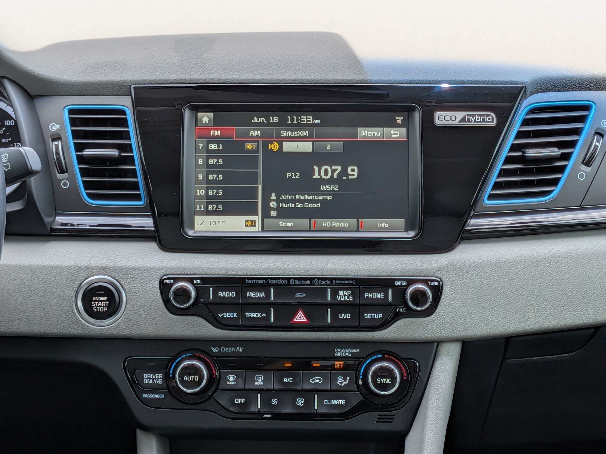 Used 2017 Metal Stream Kia Touring image 22