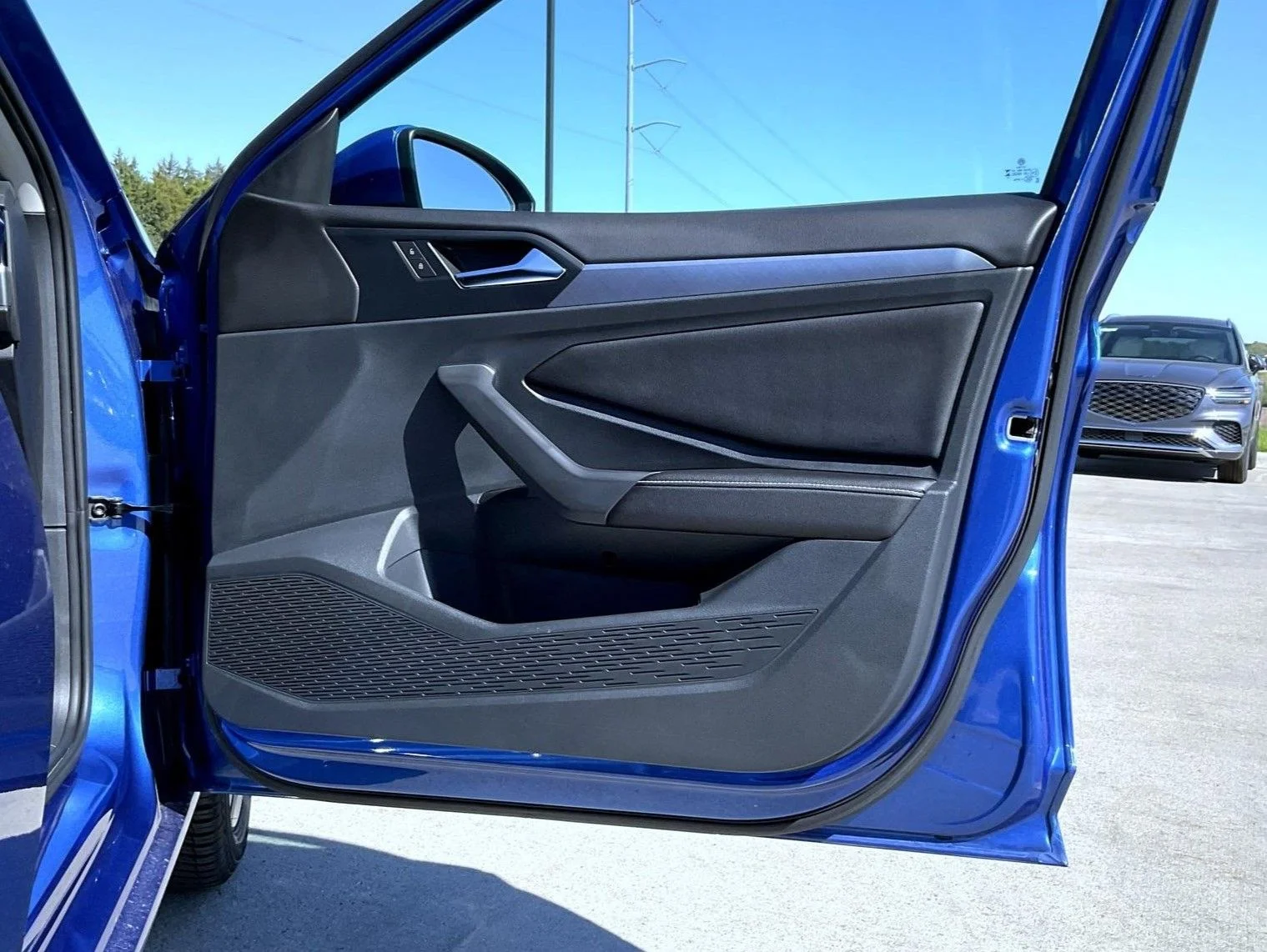 Used 2023 Blue Volkswagen 1.5T SE image 17