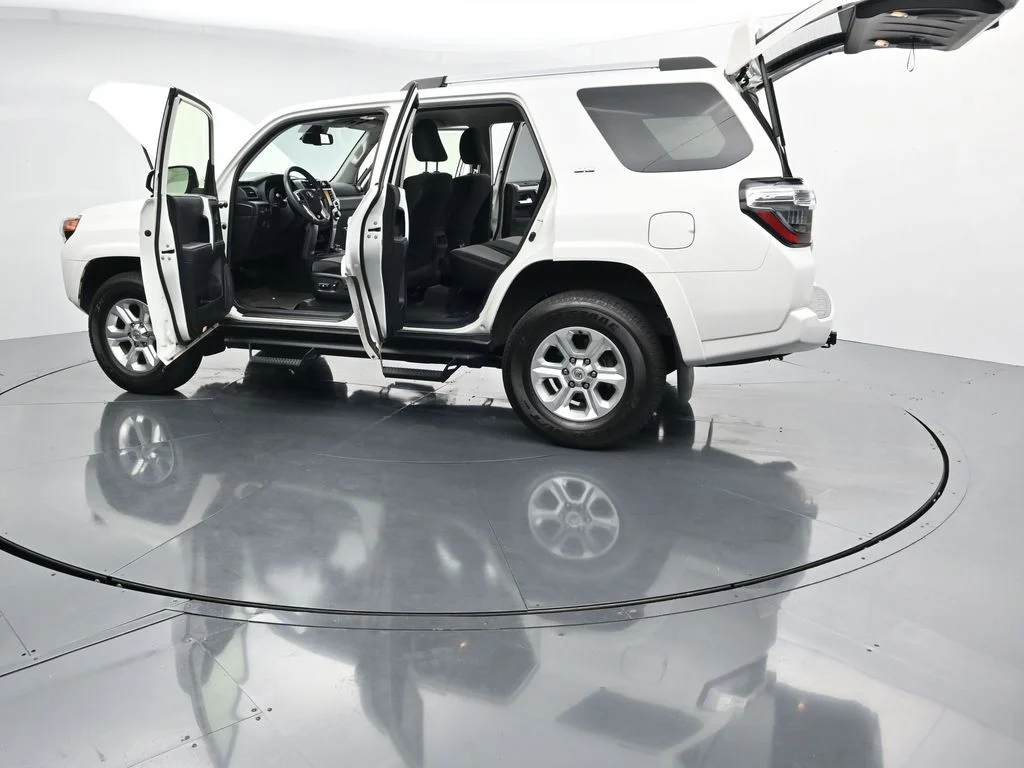 Used 2023 White Toyota SR5 image 28