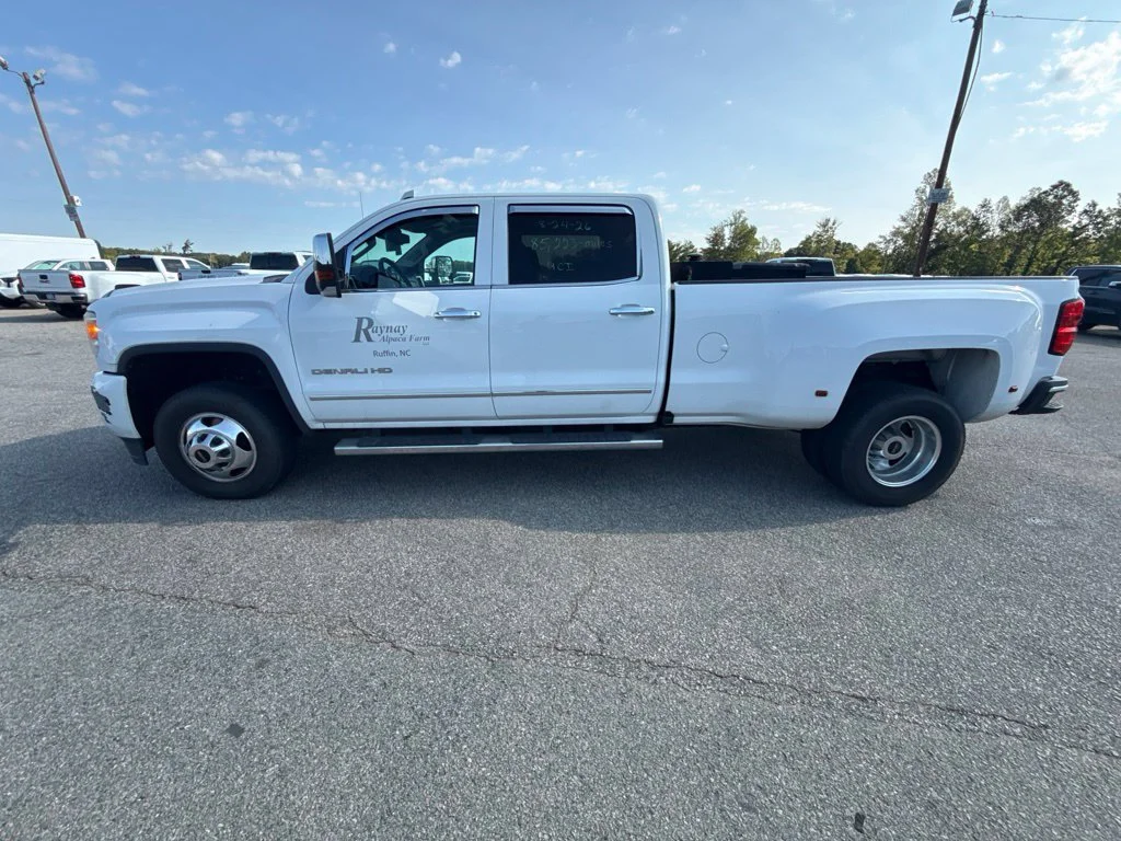 1GT42YE87GF221143