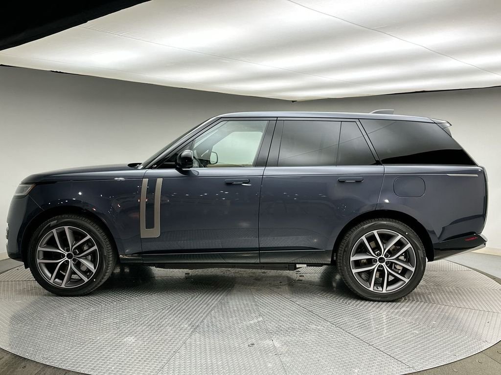 New 2026 Varesine Blue Metallic Land Rover SE image 10