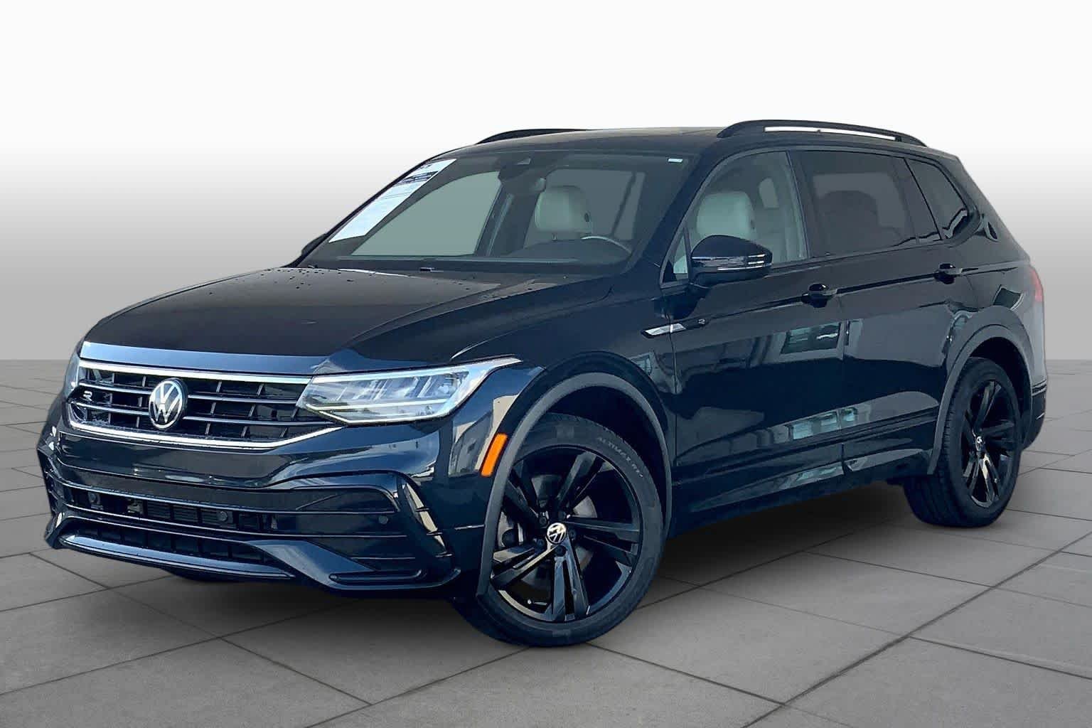 2023 Volkswagen Tiguan SE R-Line Black