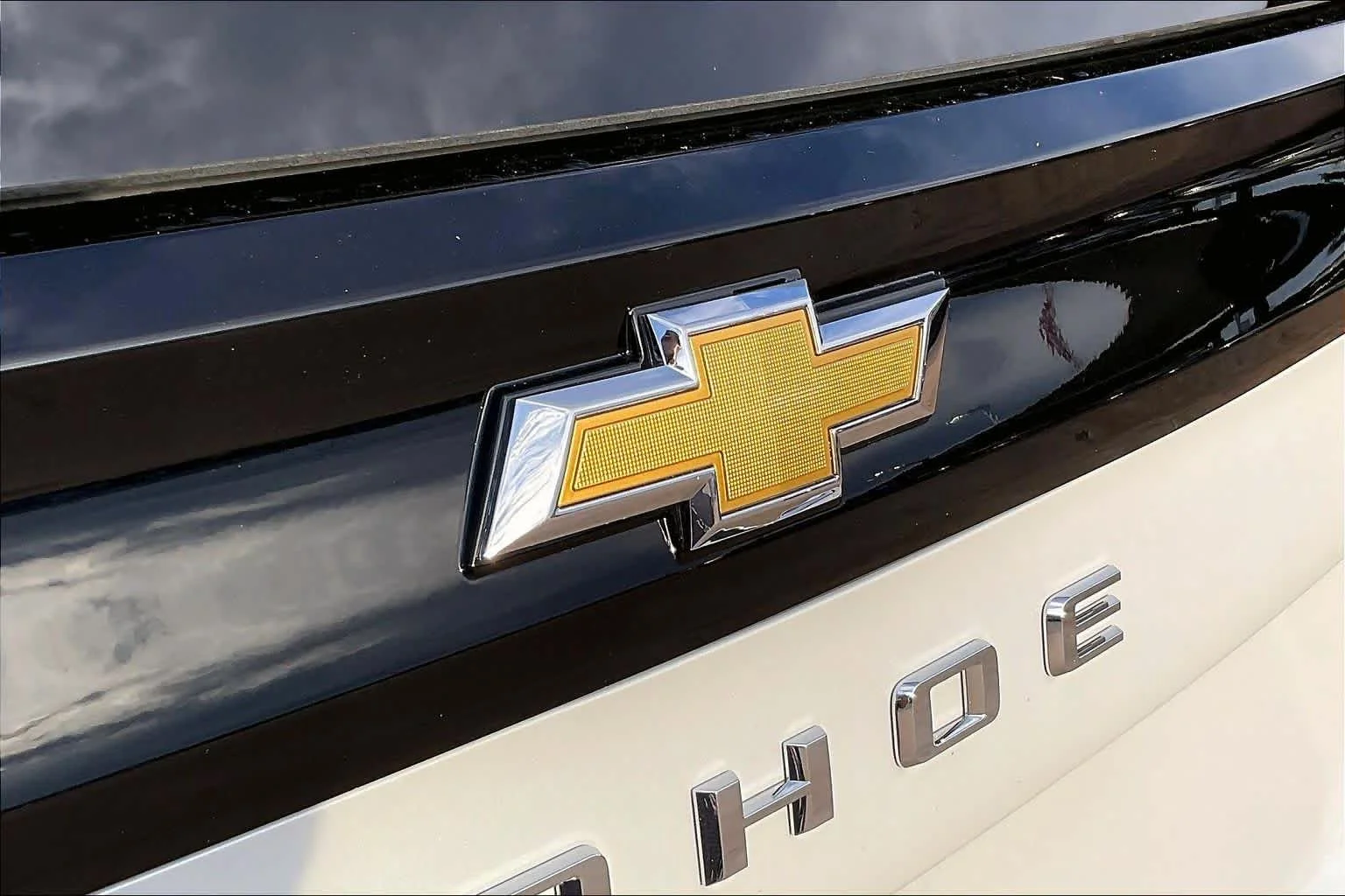 Used 2026 Polar White Tricoat Chevrolet High Country image 30