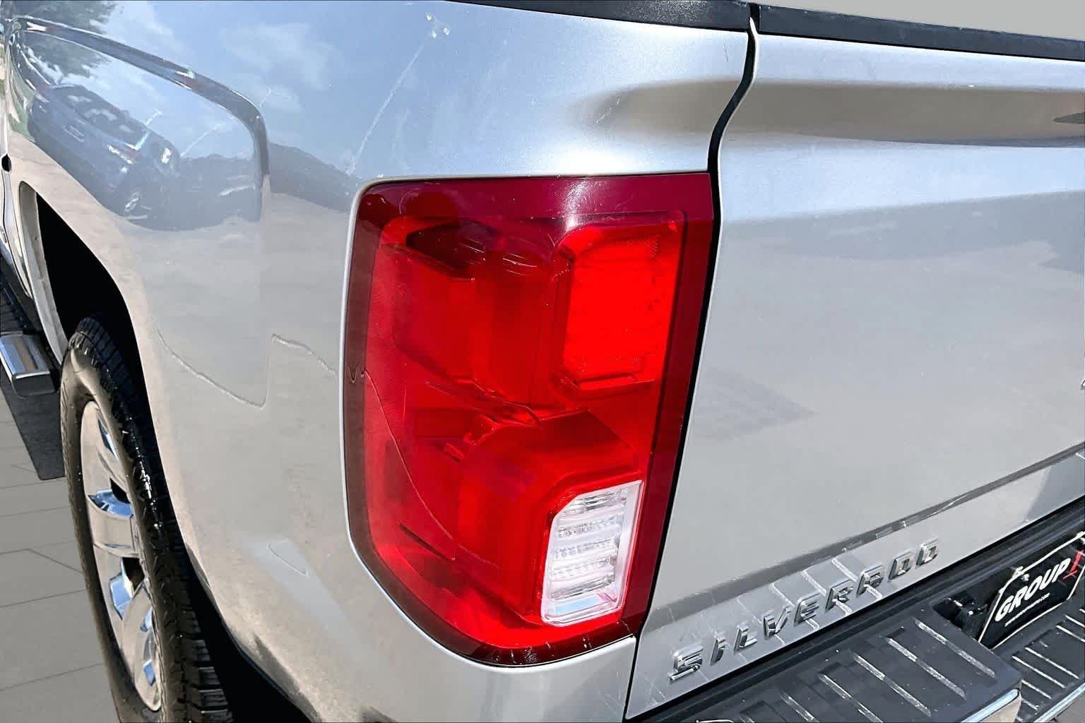 Used 2018 Silver Ice Metallic Chevrolet LTZ image 27