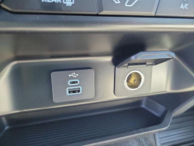 New 2026 Oxford White Ford F-450® XL image 48