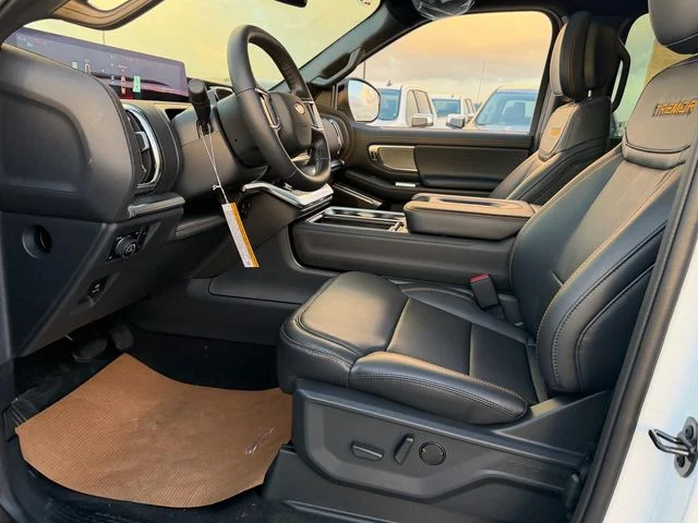 New 2026 Oxford White Ford Tremor® image 7
