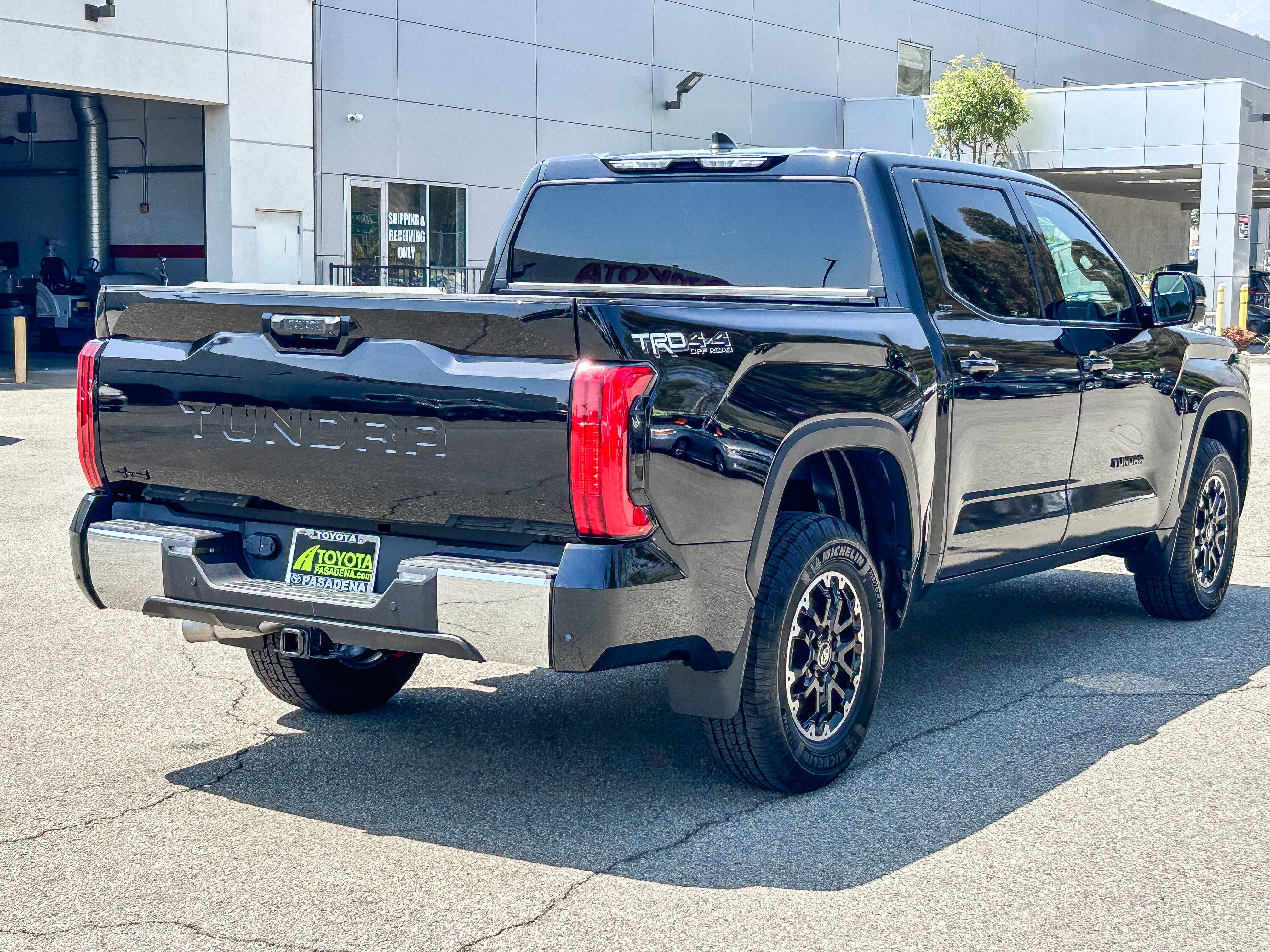 2026 Toyota Tundra SR5 - Photo 6