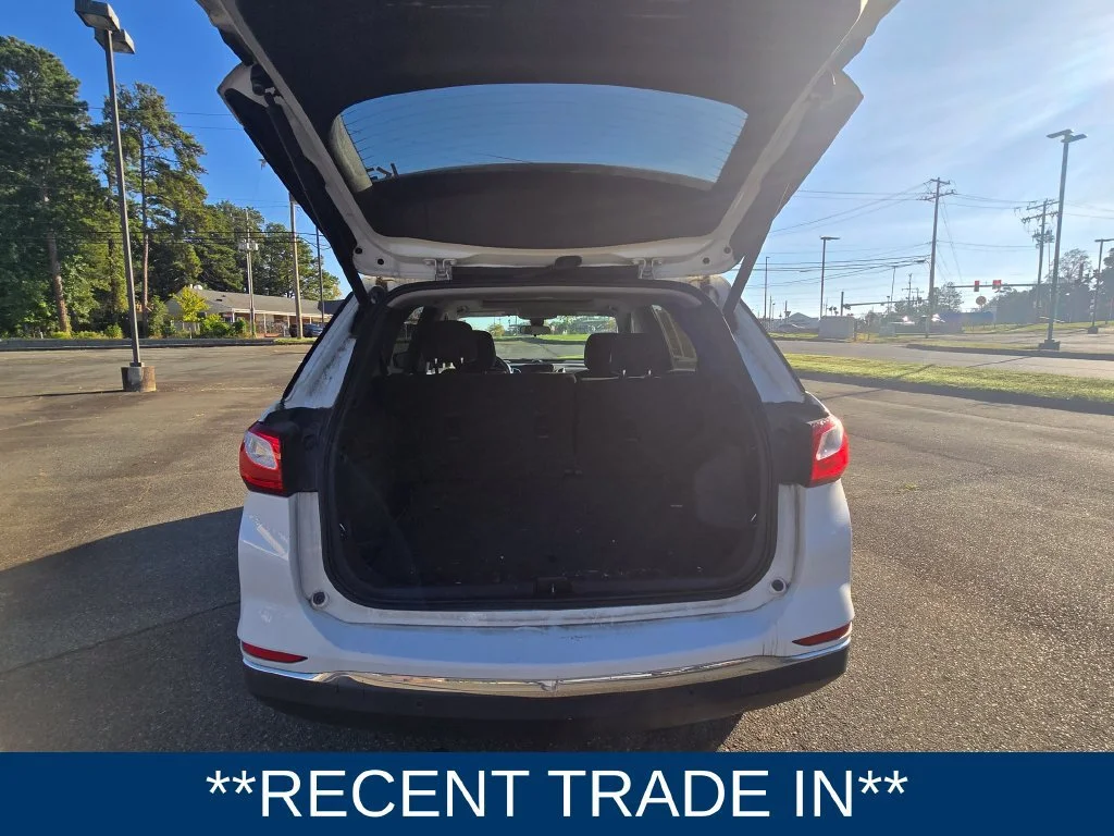 Certified Used 2020 SUMMIT WHITE Chevrolet LT image 4