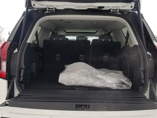 New 2026 Star White Metallic Tri-Coat Ford MAX Active image 35