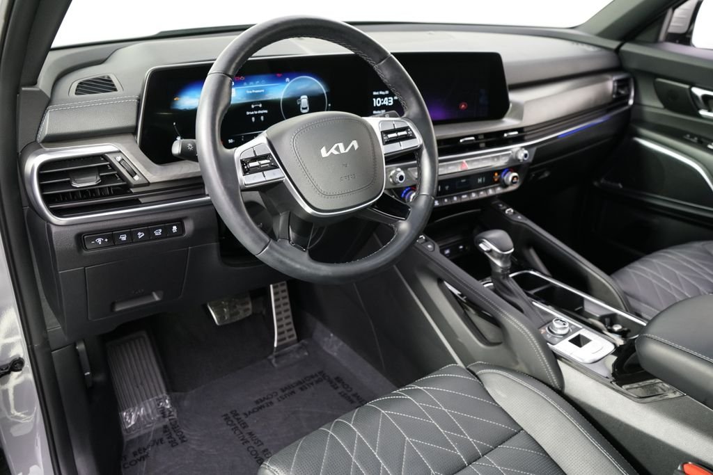Used 2025 Gray Kia SX X-Line image 4