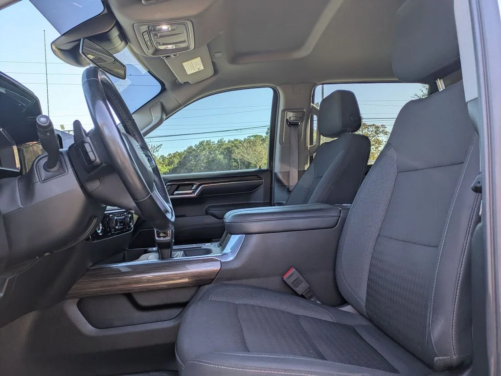 Used 2024 White Chevrolet RST image 12