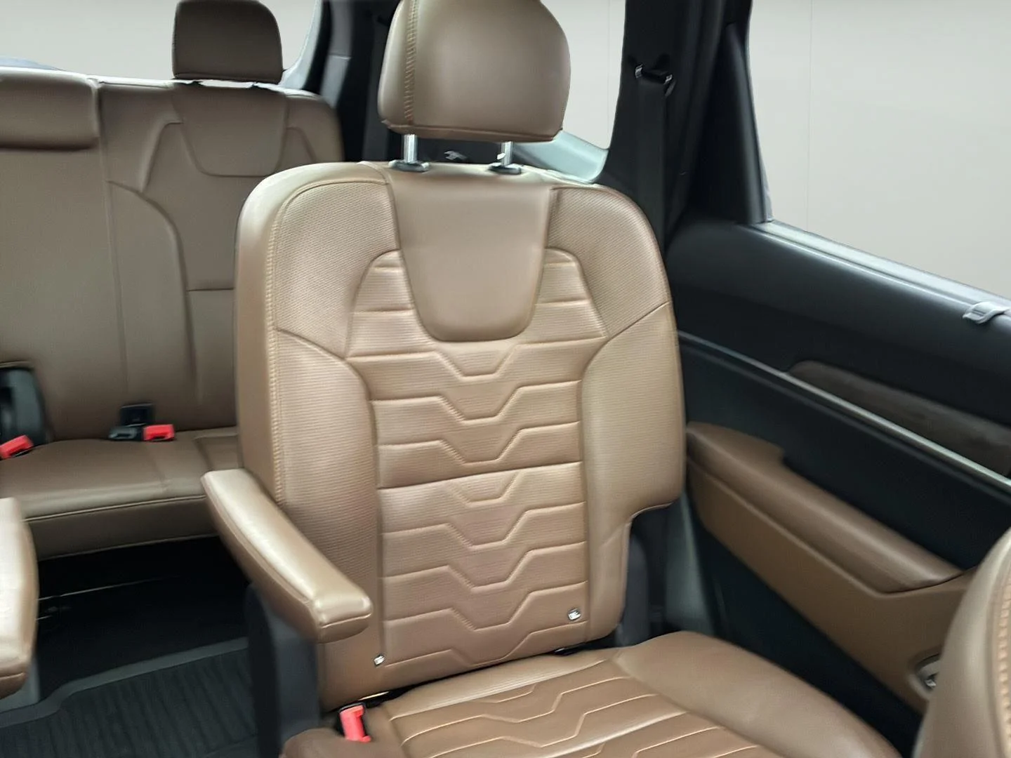 Used 2022 Ebony Black Kia SX image 17