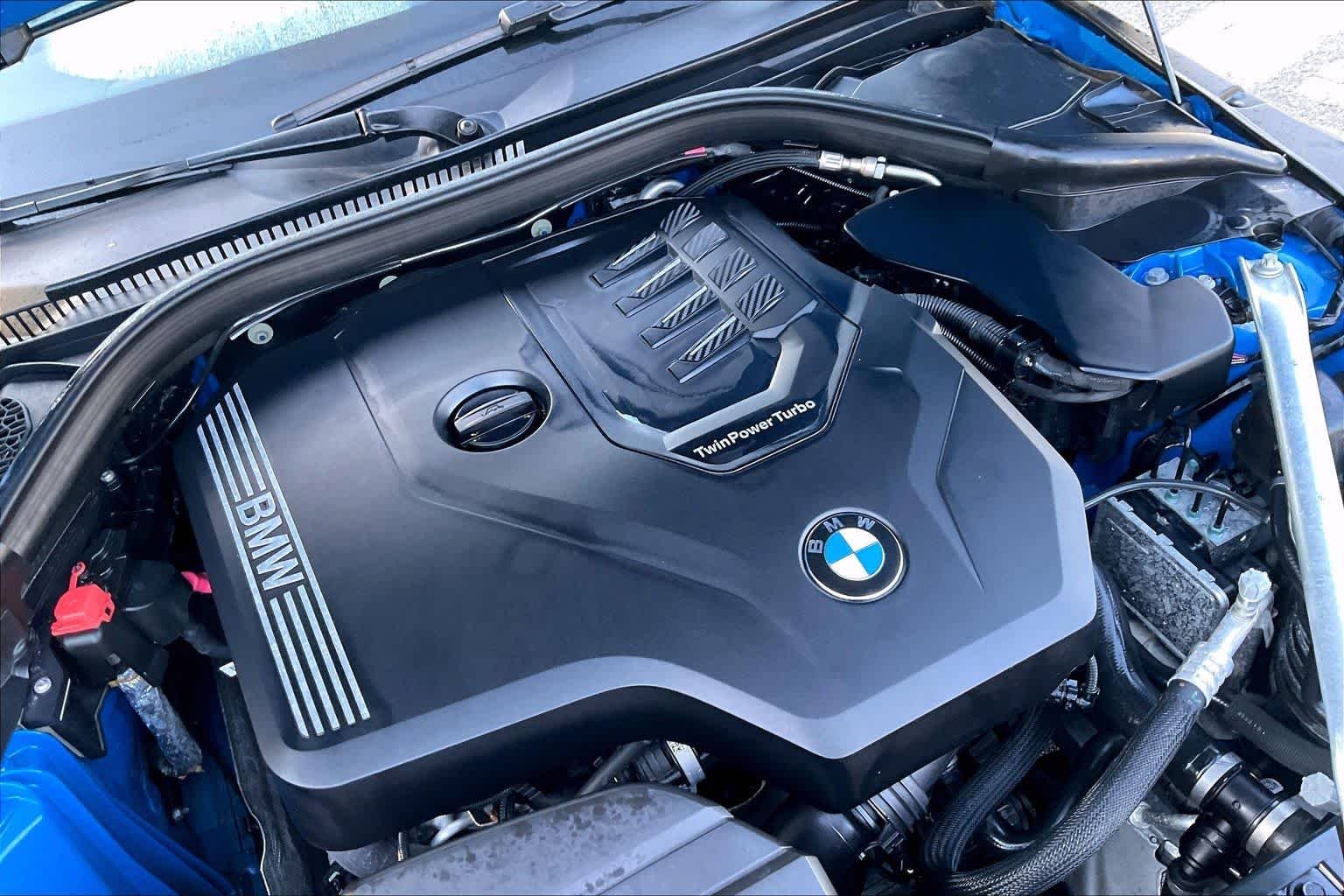 Used 2022 Misano Blue Metallic BMW sDrive30i image 27