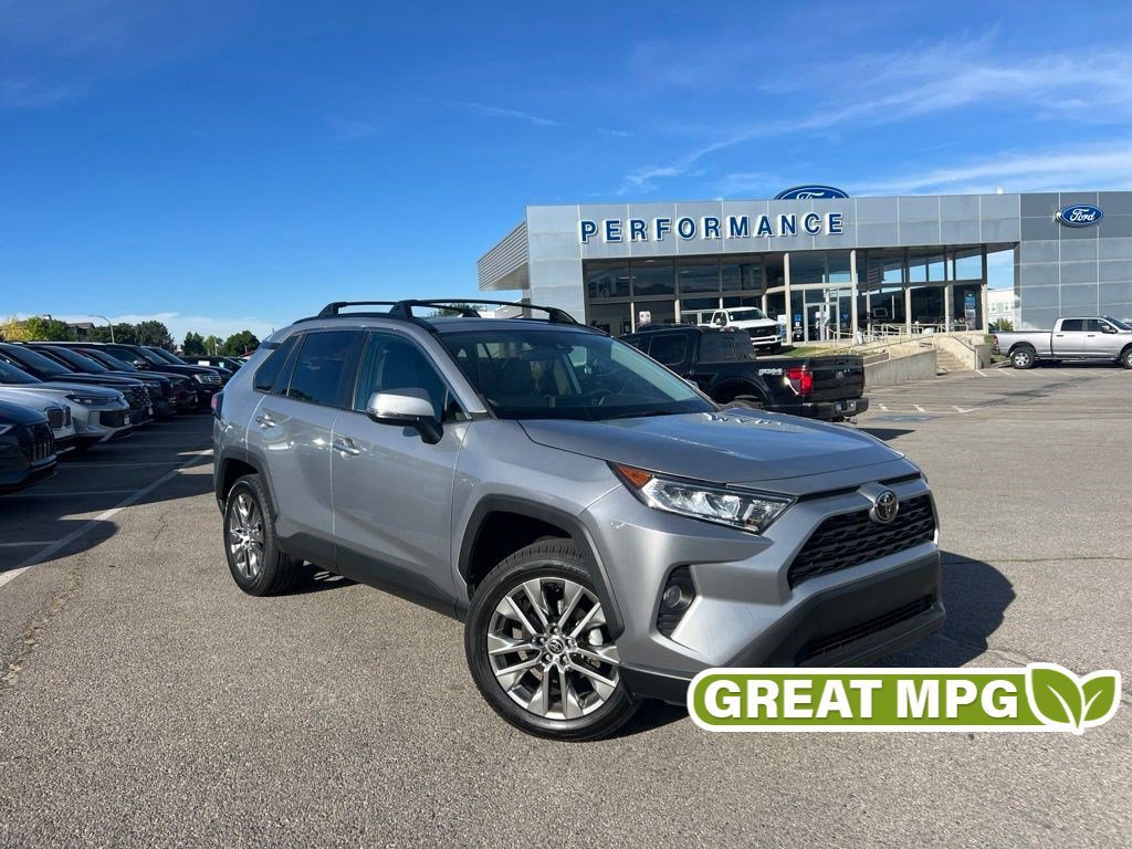 Used 2021 Silver Sky Metallic Toyota XLE Premium image 1