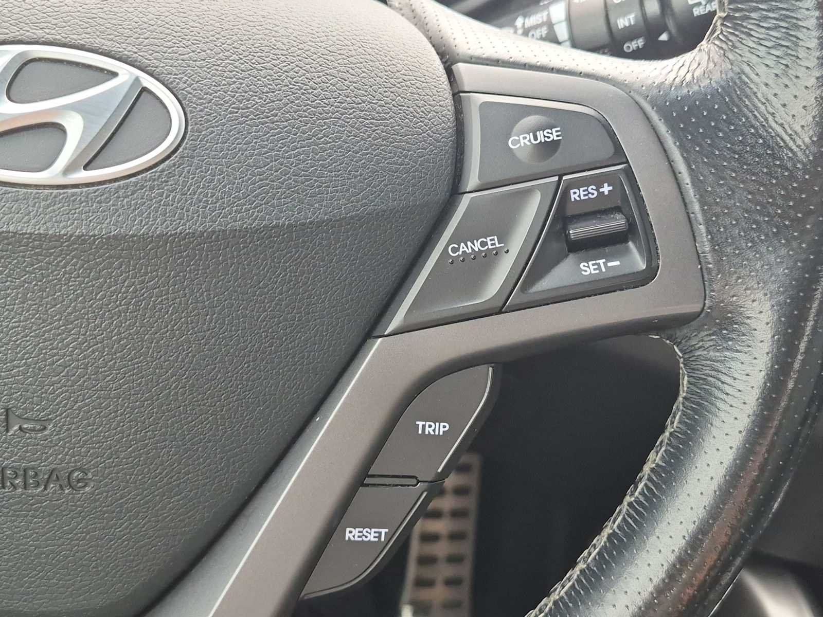 Used 2016 Elite White Hyundai Turbo image 23