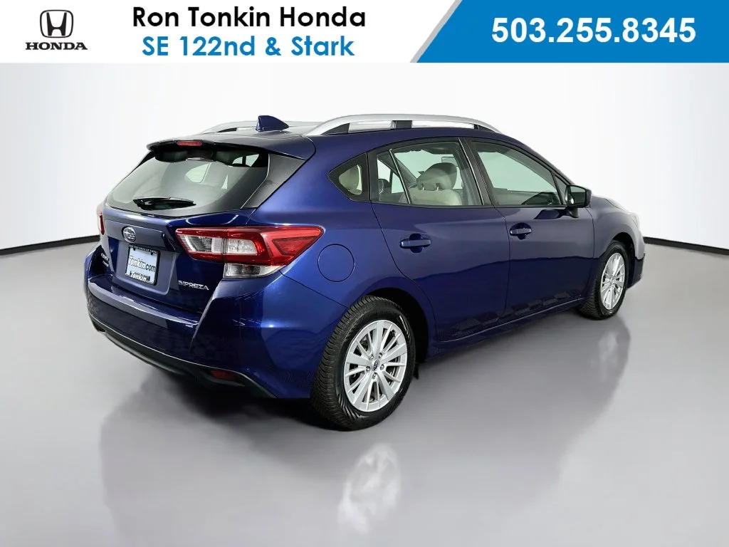 Used 2018 Lapis Blue Pearl Subaru 2.0i Premium image 9
