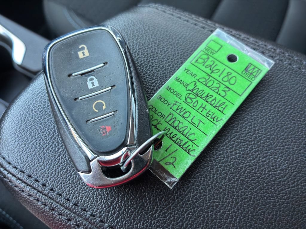 Used 2023 Mosaic Black Metallic Chevrolet LT image 21