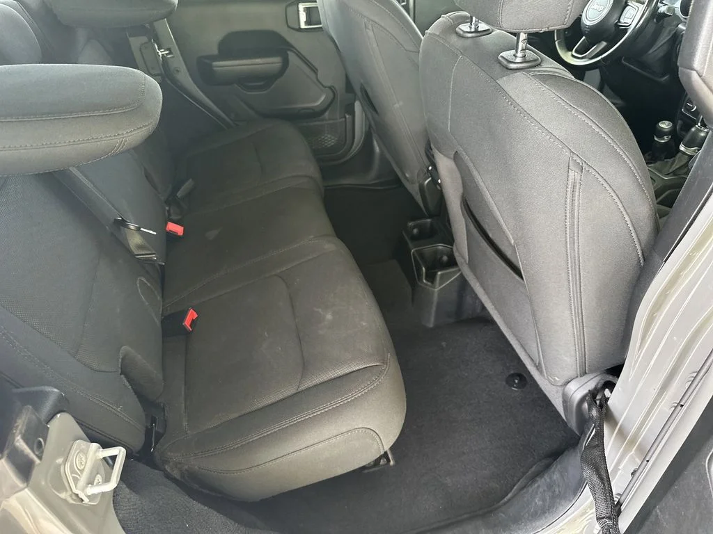 Used 2020 Gray Jeep Unlimited Sport Altitude image 32