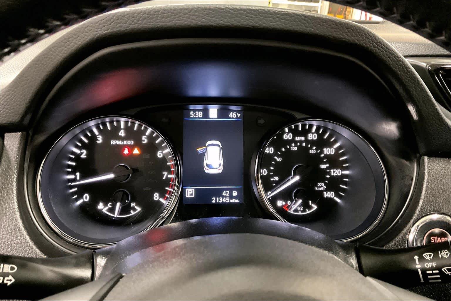 Used 2022 Gun Metallic Nissan SL image 25