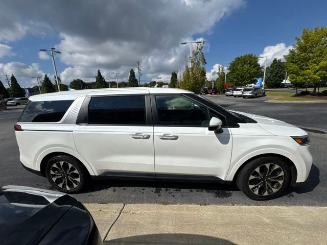 Used 2024 White Kia EX image 7
