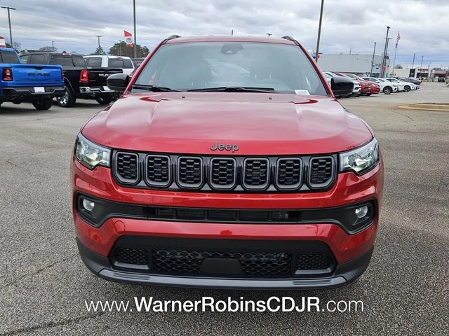 New 2026 Red Hot Pearl-Coat Exterior Paint Jeep Latitude image 2