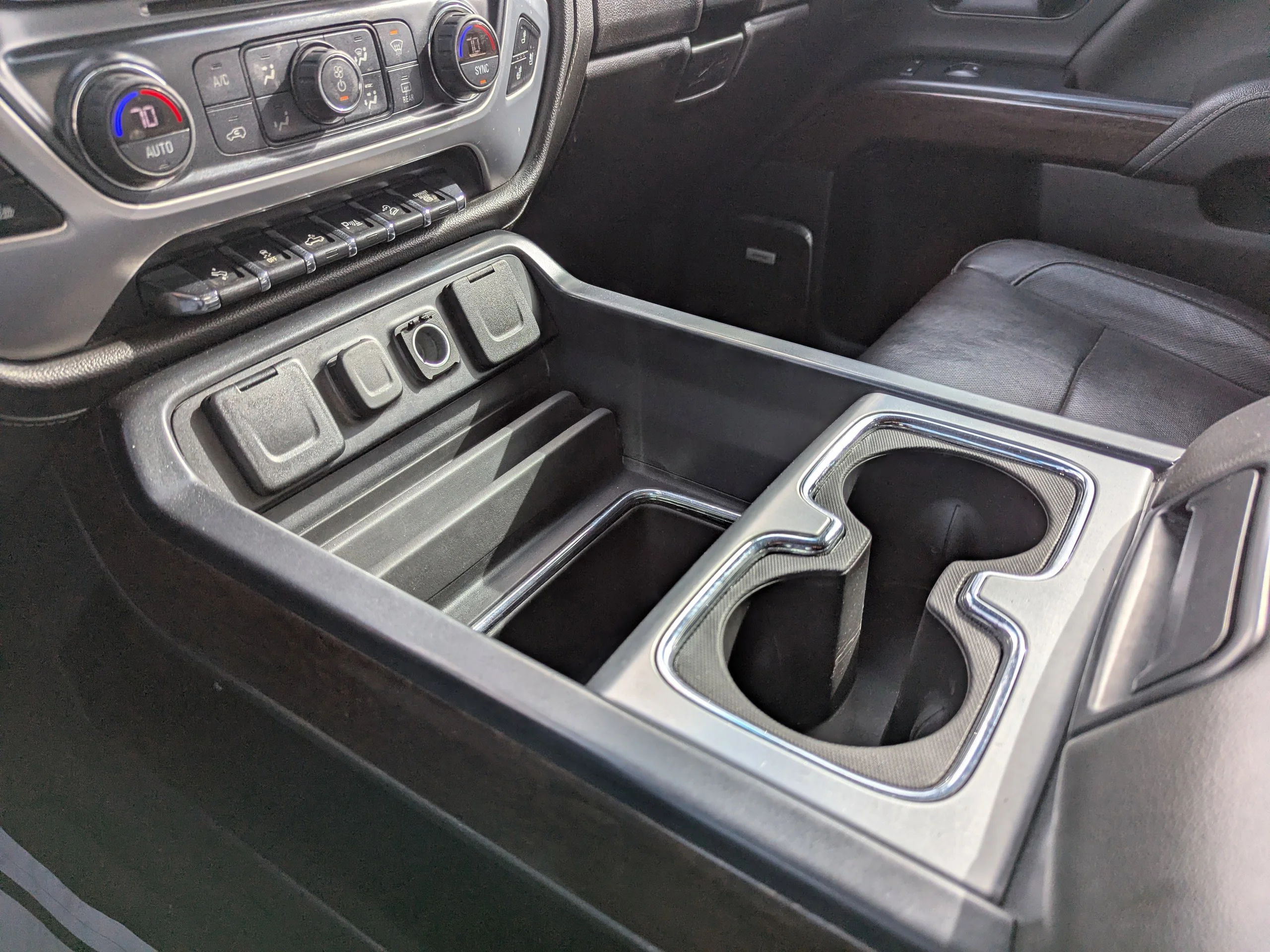 2018 GMC Sierra 2500HD SLT - Photo 24