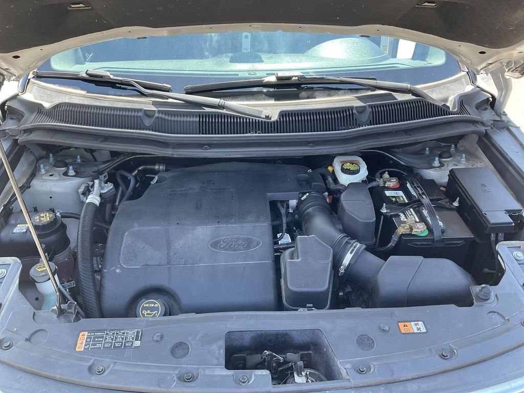 Used 2017 Silver Ford Limited image 26