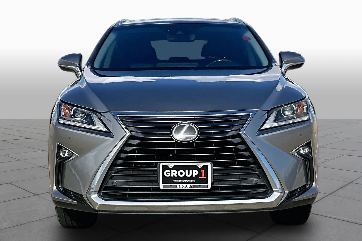 Used 2018 Atomic Silver Lexus  image 4