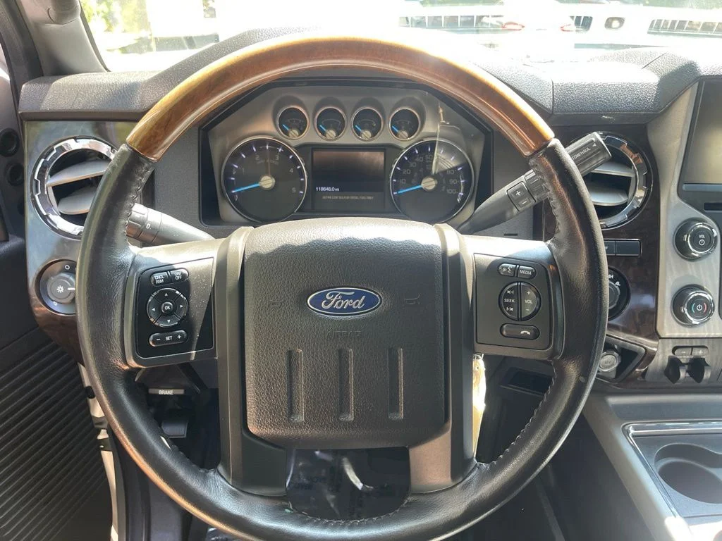 Used 2016 Silver Ford Platinum image 17