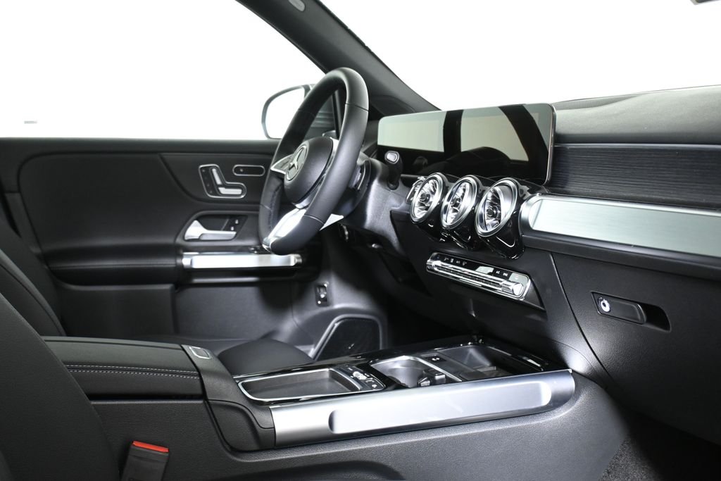 2026 Mercedes-Benz GLB GLB 250 - Photo 33
