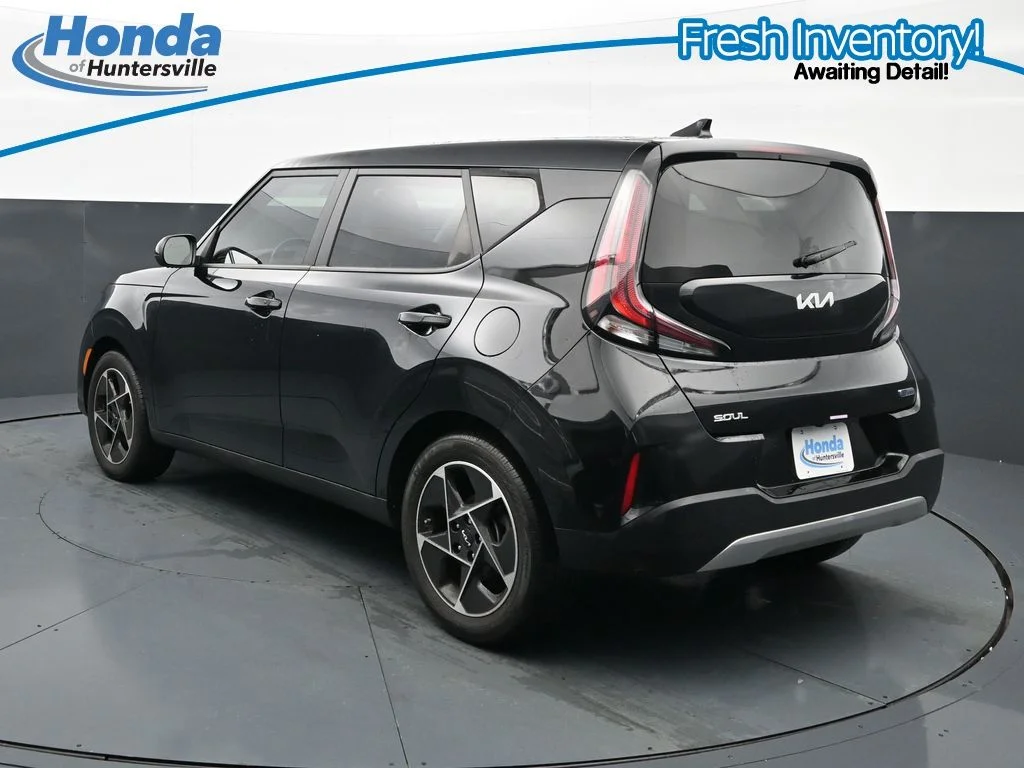 Used 2024 Black Kia EX image 7