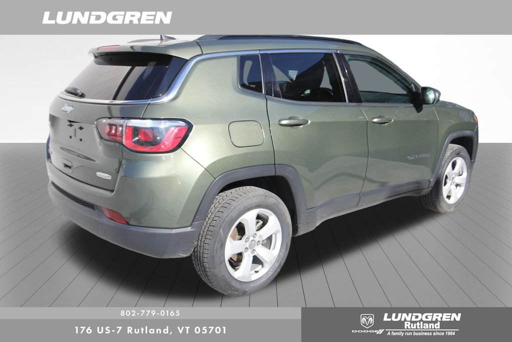 Used 2020 Green Jeep Latitude image 11