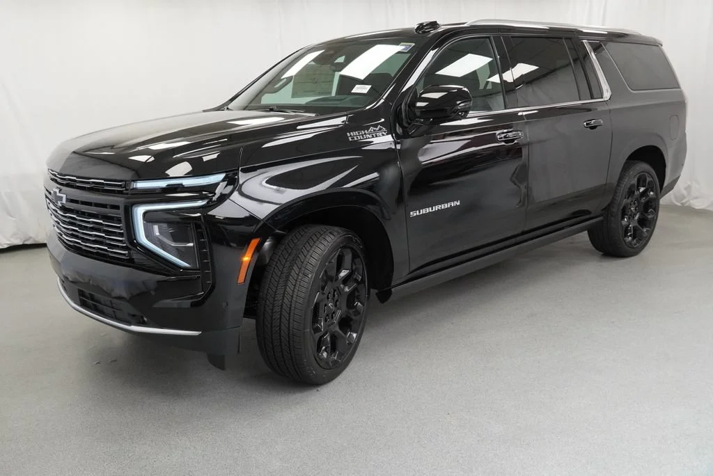 New 2026 Black Chevrolet High Country image 4
