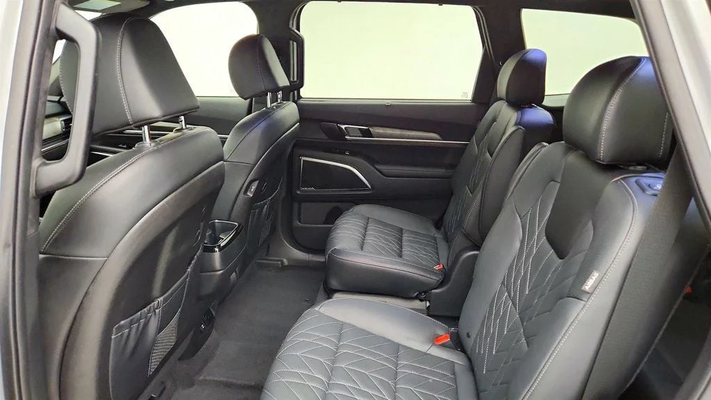 Used 2025 Gravity Gray Kia SX-Prestige X-Pro AWD image 21