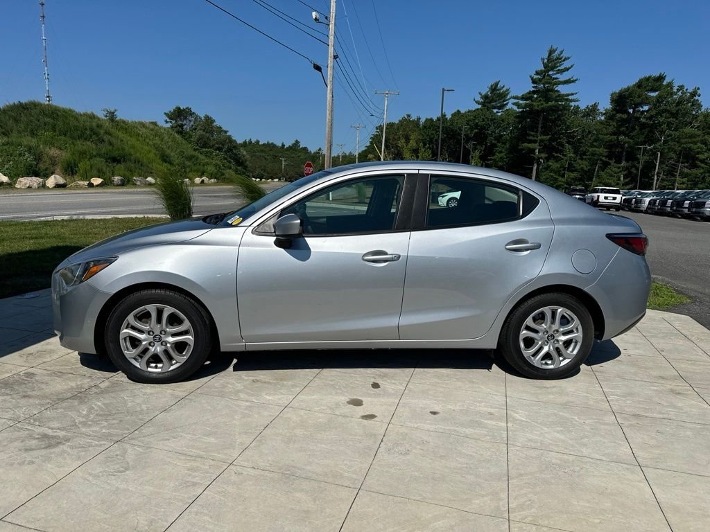 Used 2017 Gray Toyota Base image 3